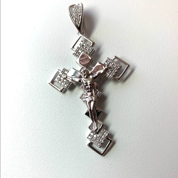 Stamped 925 solid Sterling silver cross pendant - Picture 6 of 17